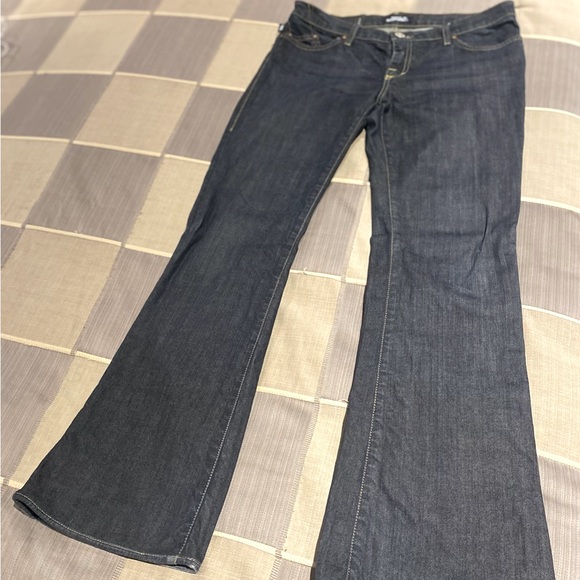 Rock & Republic flared blue jeans in size 30 - Picture 1 of 5
